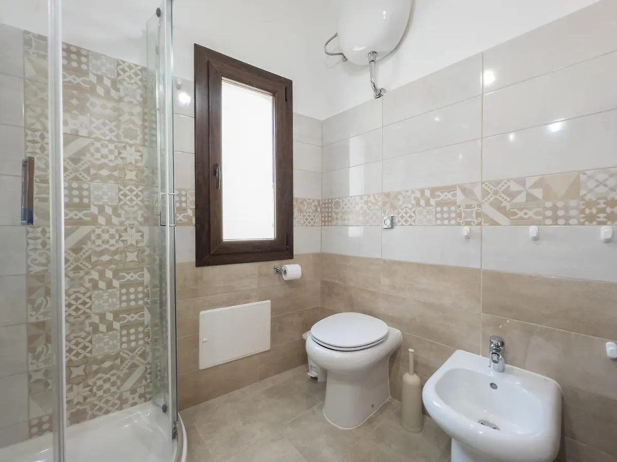 Apartment Casa Vacanze Mallela • Balcony, A/C & Smarttv Loceri Italy