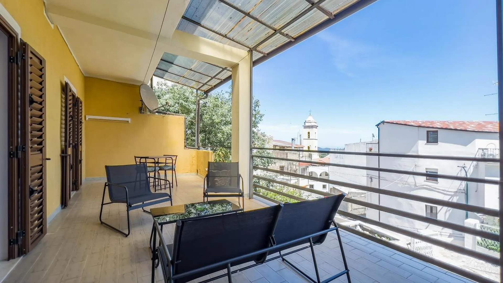 Casa Vacanze Mallela • Balcony, A/C & Smarttv Loceri Italy